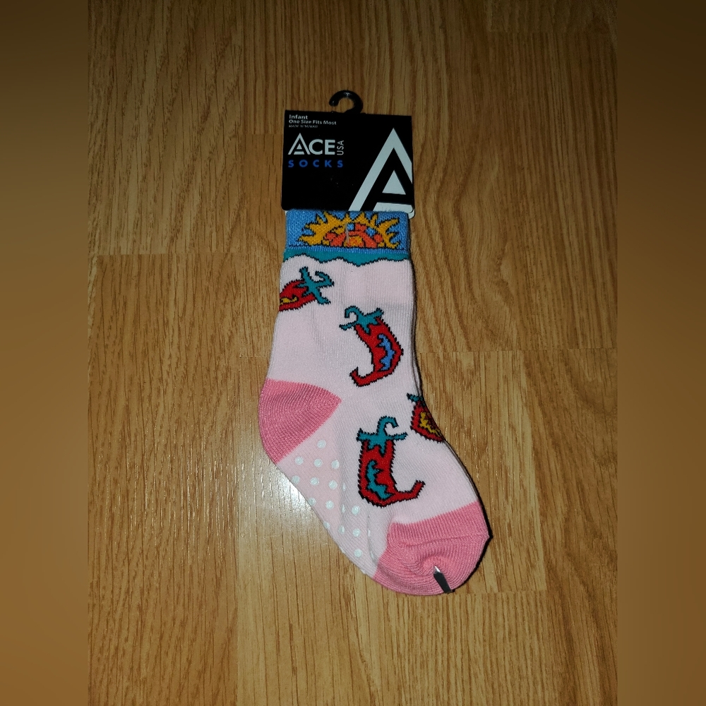 Infant Skid-Proof Hot Pepper Socks NWT